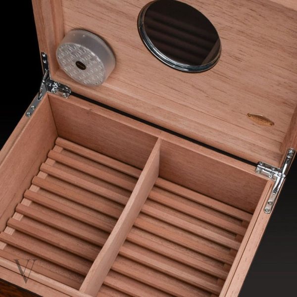 Cave à cigares avec hublot pour humidité optimale