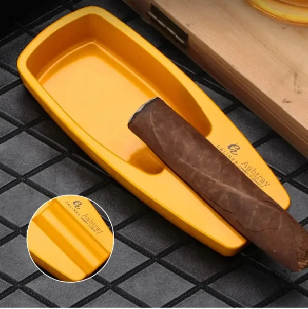 Cendrier Alistair pour cigares, design raffiné