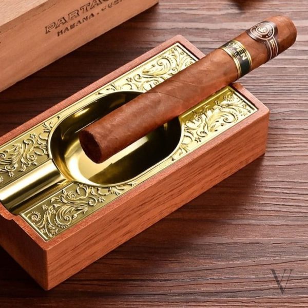 Accessoire chic pour fumeurs de cigares
