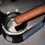 Accessoire de fumeur : cendrier à cigare Crystal Tower
