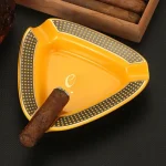 Accessoire essentiel pour cigares - cendrier Triade Elegance