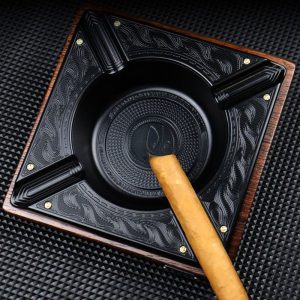 Pyras Luxe, cendrier à cigares au design moderne
