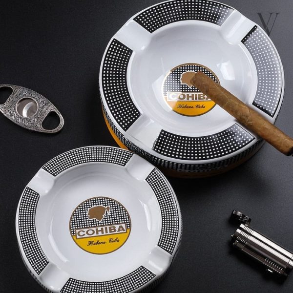 Design moderne de cendrier pour cigares GRUNDS