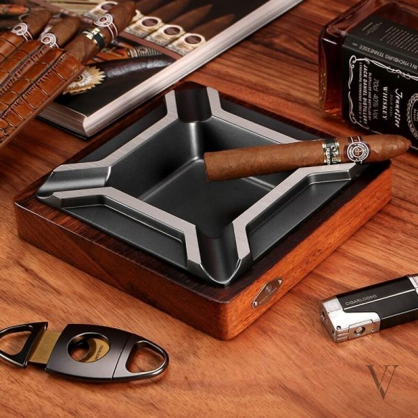 Design moderne pour cendrier à cigares Metronome