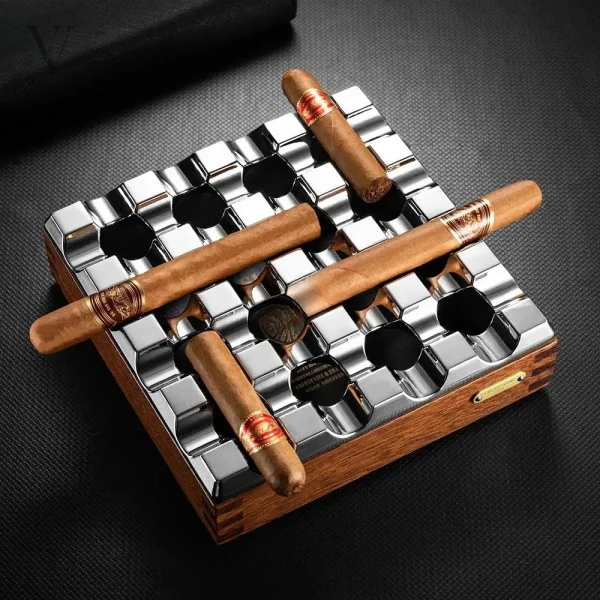 Accessoire pour cigare, design en prisme luxe
