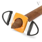 Outil essentiel pour fumeurs de cigares raffinés