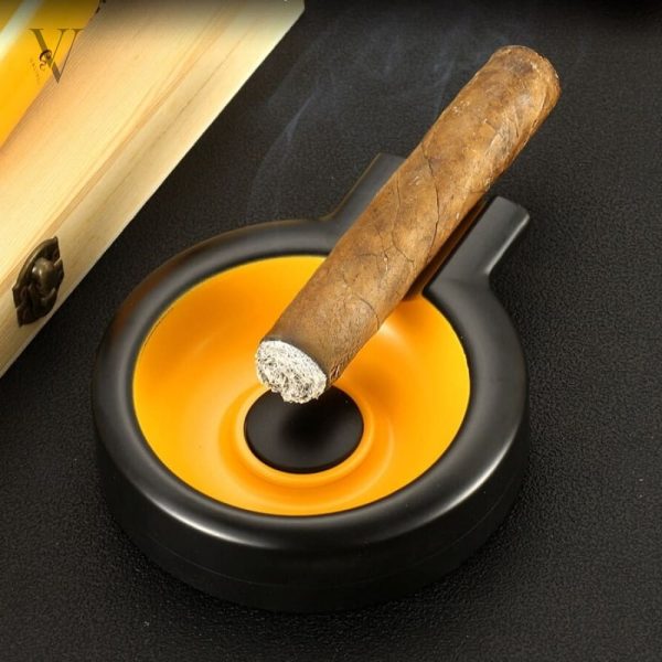 Cendrier fonctionnel Ritus Fumi pour amateurs de cigares