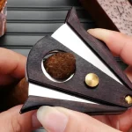 Outil de découpe cigare, finition bois raffinée et ergonomique