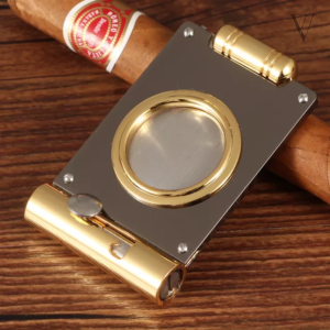 Accessoire de qualité pour cigars, coupe cigare guillotine