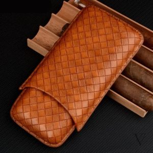 Étui à cigare pratique et raffiné en cuir