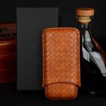 Étui à cigare compact et sophistiqué en cuir