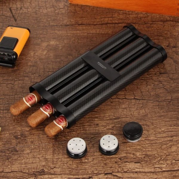 Accessoire de cigares : style et protection en carbone