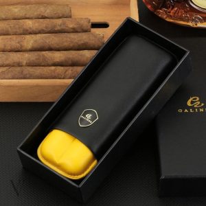 Accessoire de voyage en cuir pour 2 cigares raffinés