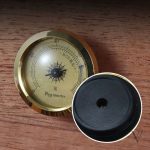 Accessoire essentiel pour maintenir l'humidité des cigares