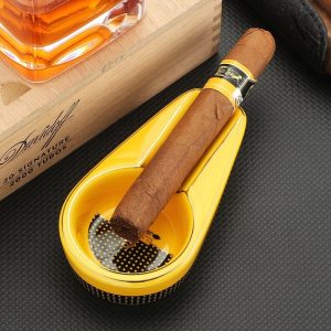 Design sobre pour une coupe précise des cigares