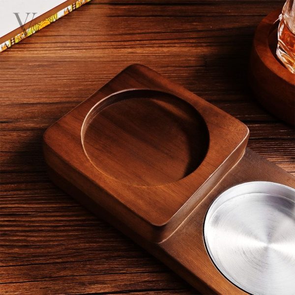 Cendrier fonctionnel pour passionnés de cigares et whisky