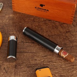 Tube à cigare au design chic, idéal pour l'élégance discrète